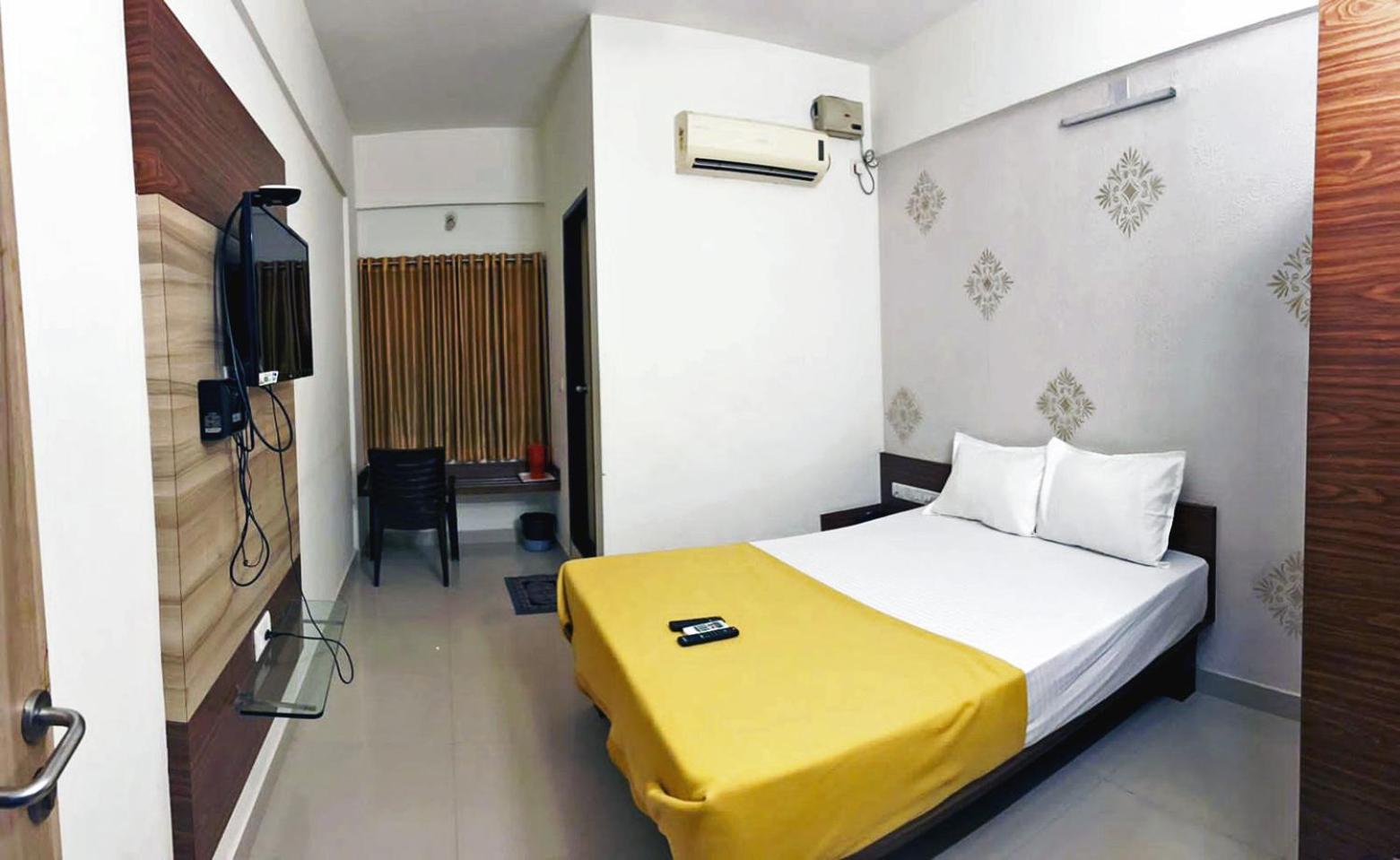 Hotel Radha Pangala Extérieur photo